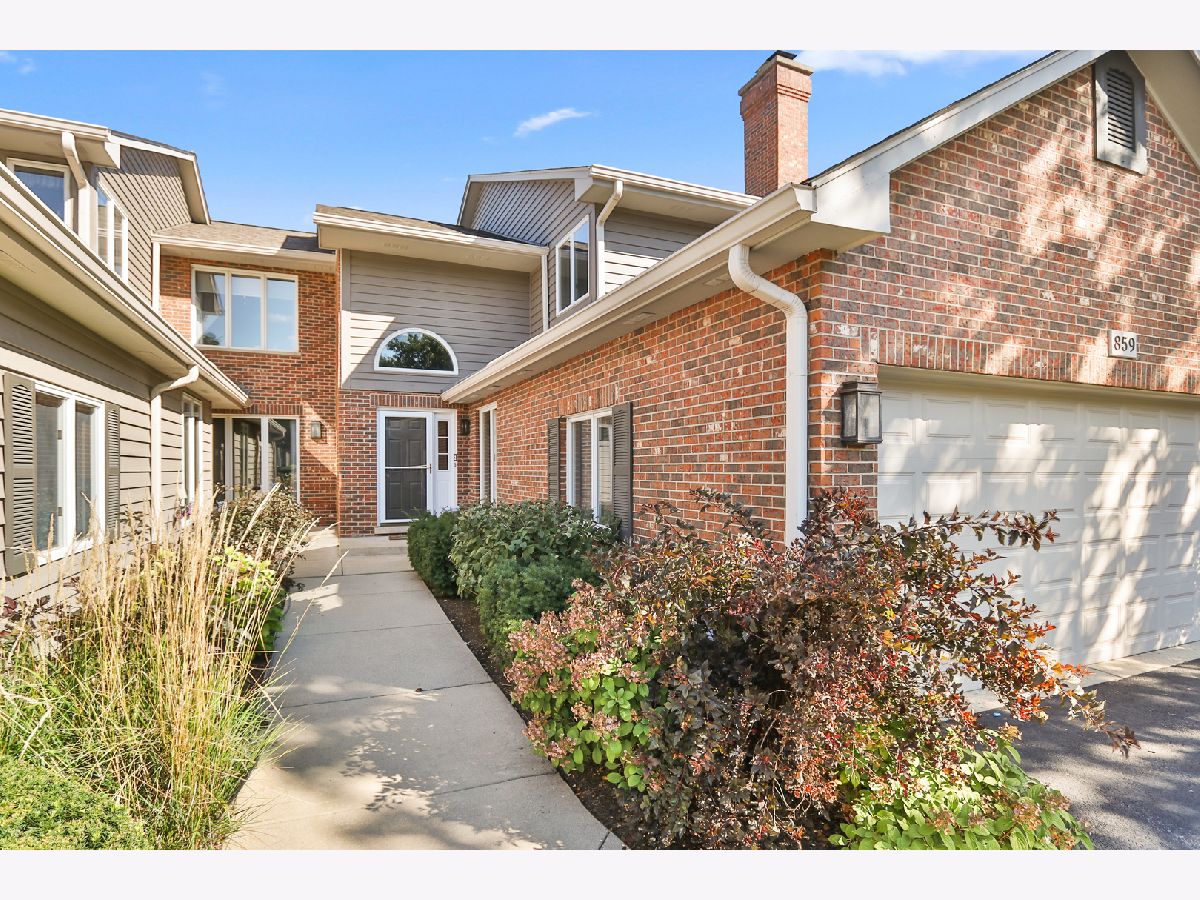 Townhomes For Sale Saddlewood Glen Ellyn Illinois, 859 Saddlewood Drive
