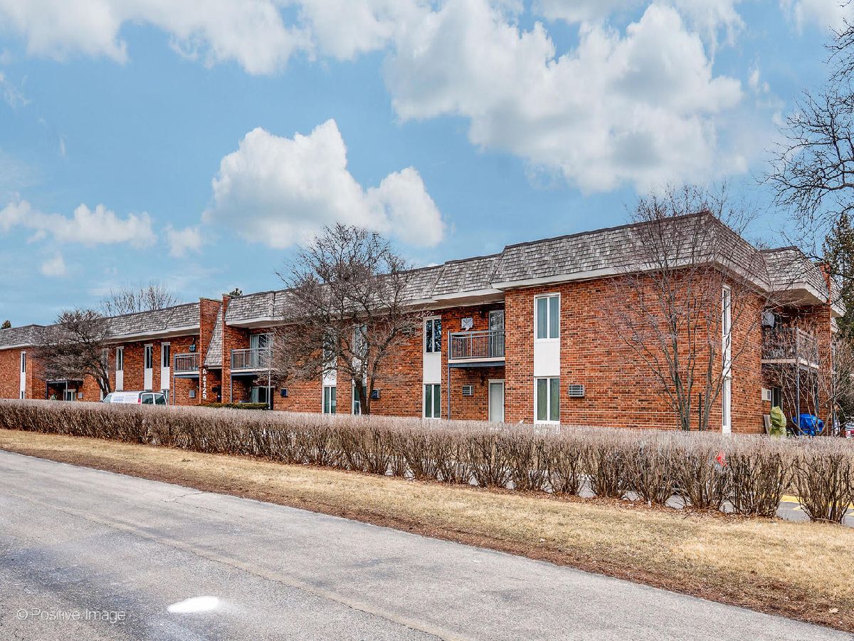  For Sale Downers Grove Illinois, 4129 Saratoga Avenue