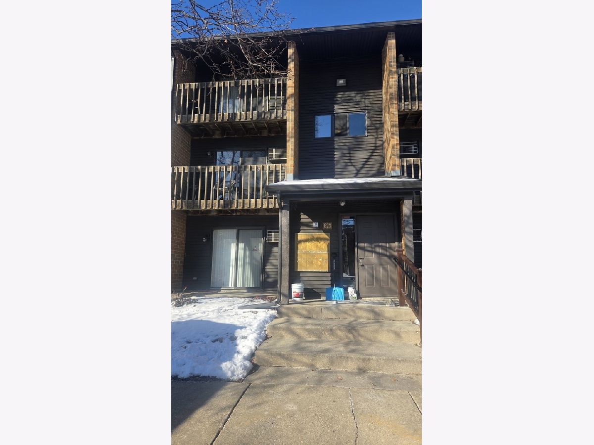  For Rent Crystal Lake Illinois, 627 Virginia