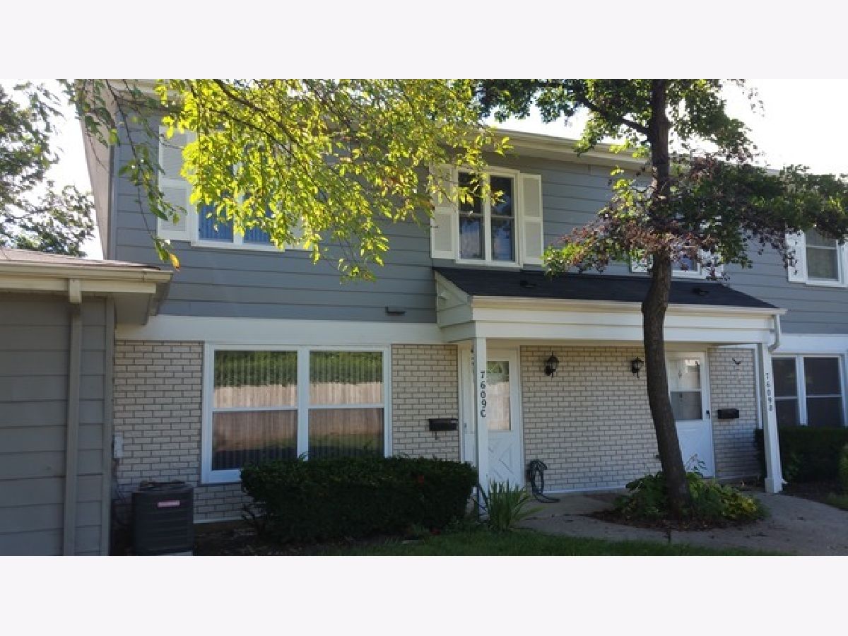 Townhomes & Homes For Rent Hanover Square Hanover Park Illinois, 7609 Bristol
