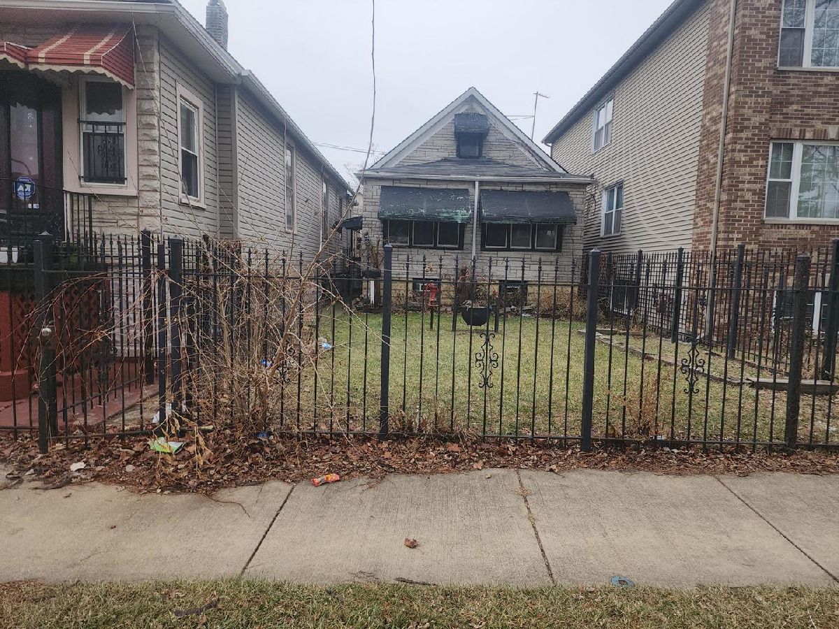  For Sale Chicago Illinois, 7806 Avalon Avenue