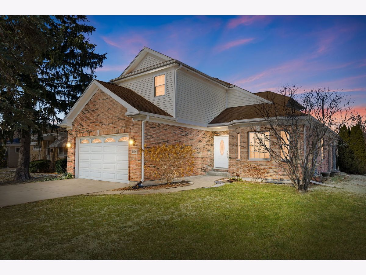  Sold Des Plaines Illinois, 1686 Greenleaf