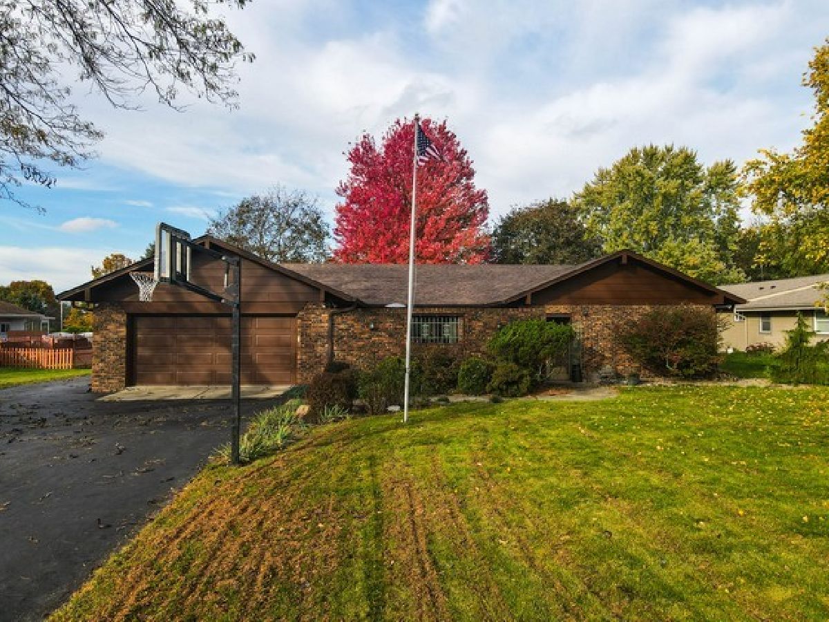  For Sale Bristol Wisconsin, 8126 203rd Avenue