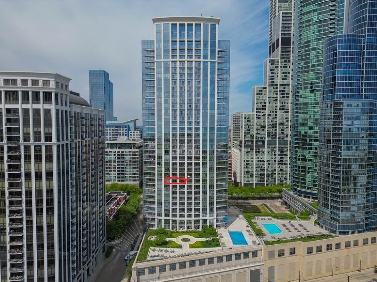 Condominiums For Sale The Tower Residences At Prairie District Homes Chicago Illinois, 1235 Prairie Avenue