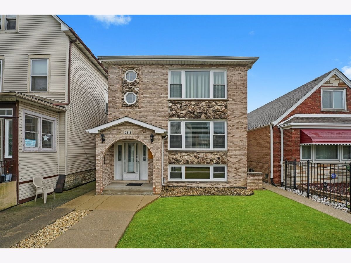  Rented Chicago Illinois, 6212 Major