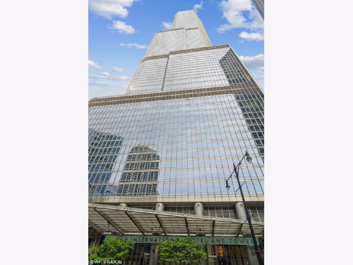 Condominiums For Rent Trump Tower Chicago Chicago Illinois, 401 Wabash