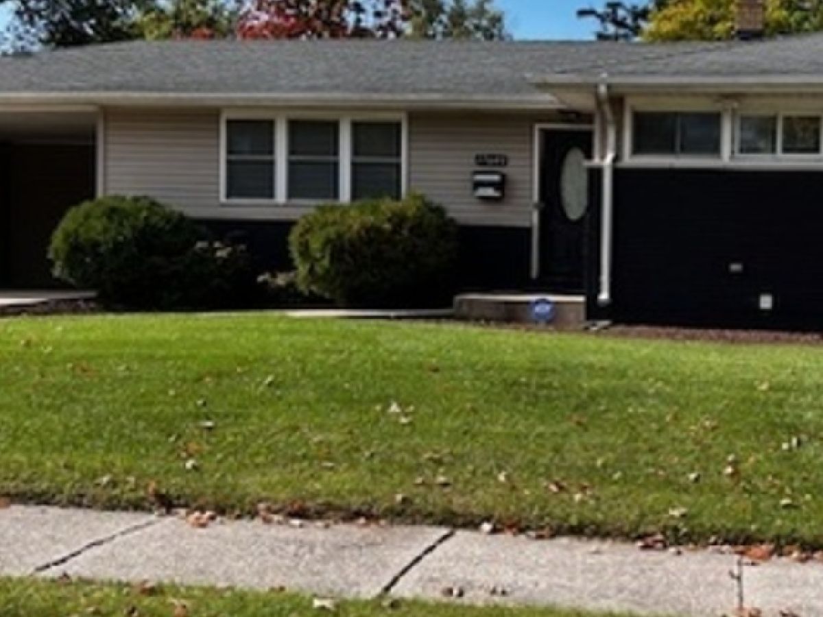  For Sale Homewood Illinois, 17640 Golfview Avenue