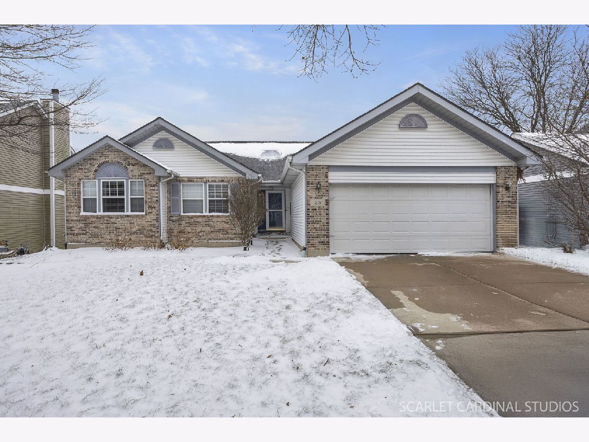 Homes & Townhomes For Sale Oakhurst Aurora Illinois, 23 Westmoor Court