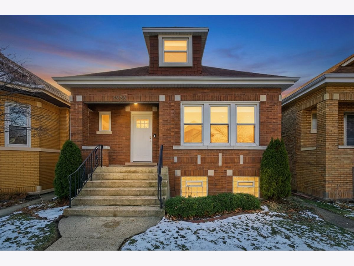  For Sale Chicago Illinois, 4935 Carmen Avenue