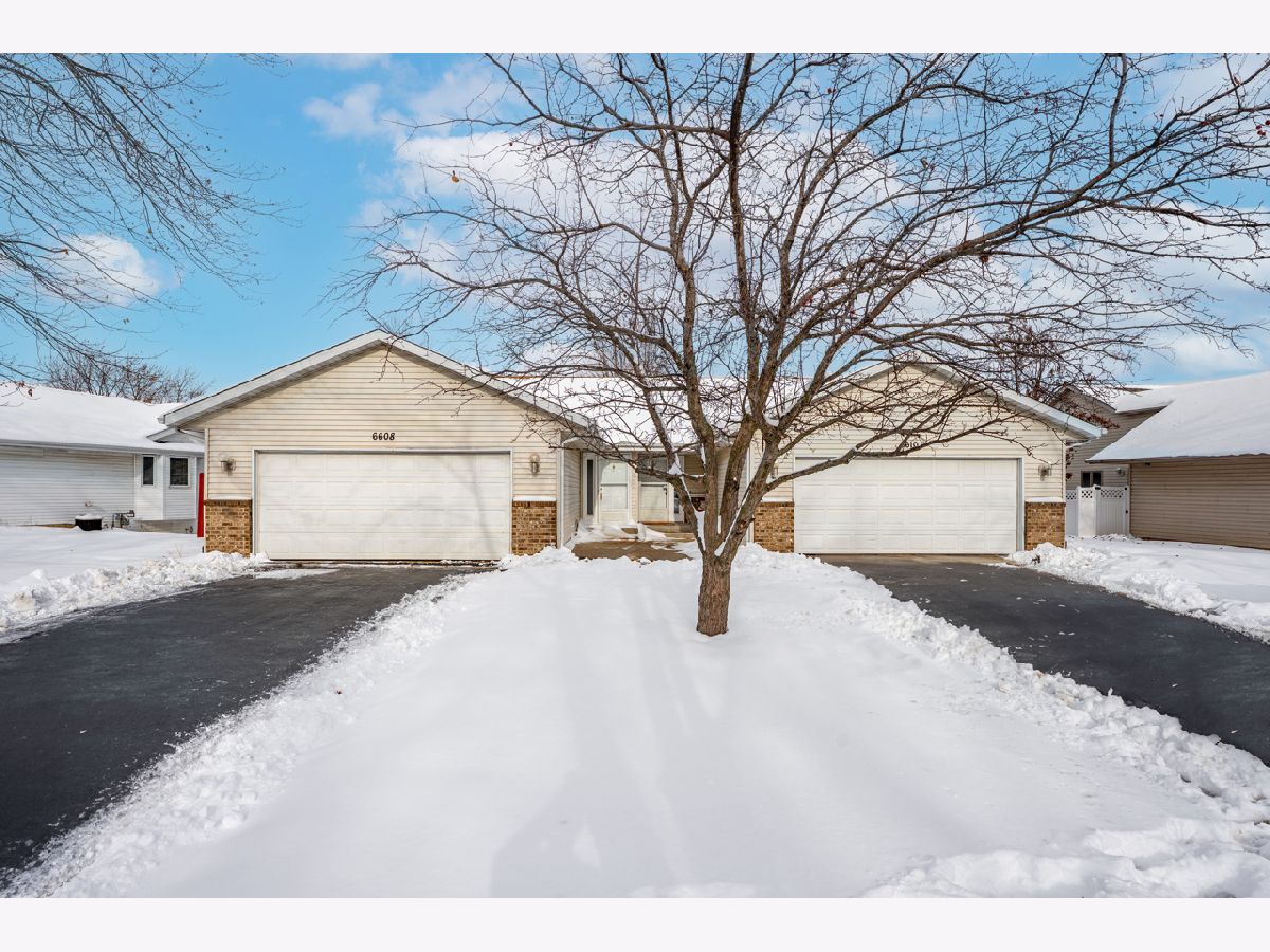 For Sale Rockford Illinois, 6610 Sawgrass Drive