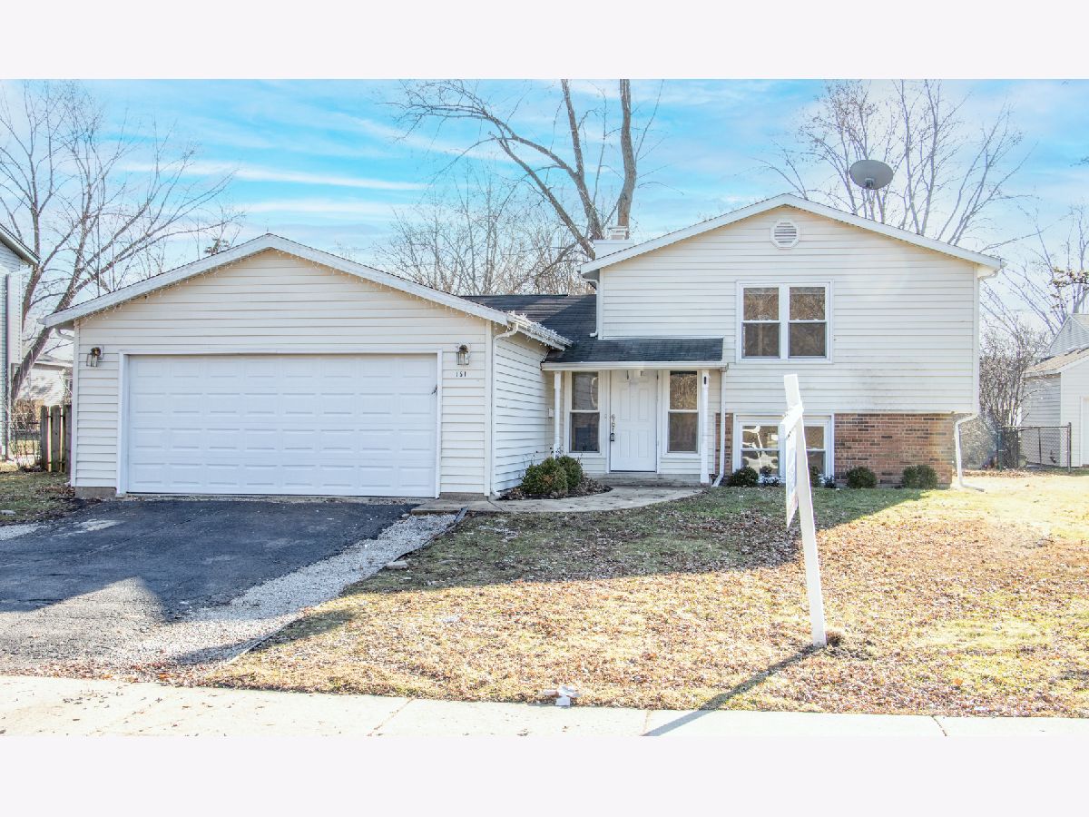 Homes For Sale Pepper Tree Farms Palatine Illinois, 151 Home Avenue