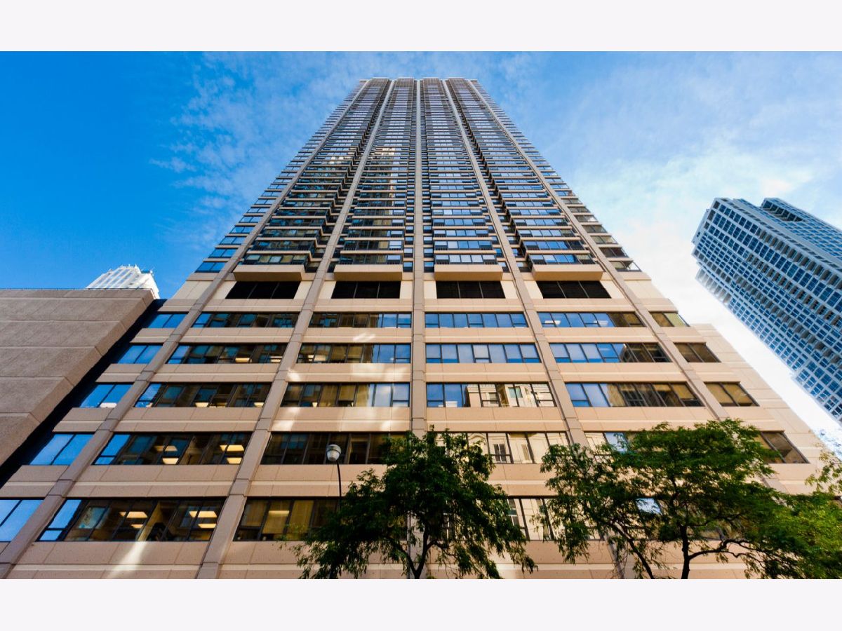  Rented Chicago Illinois, 30 Huron