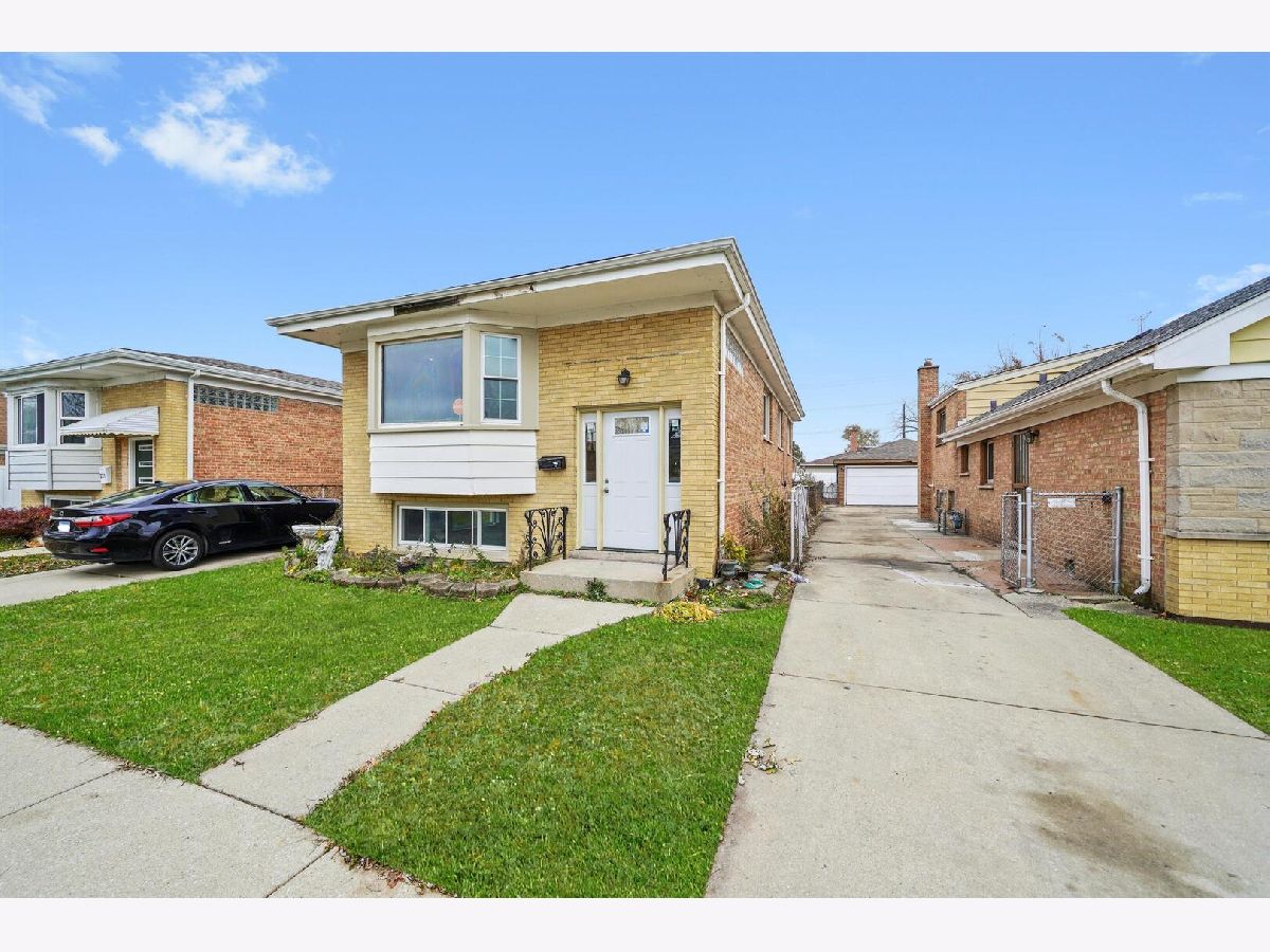  For Sale Bellwood Illinois, 233 32nd Avenue