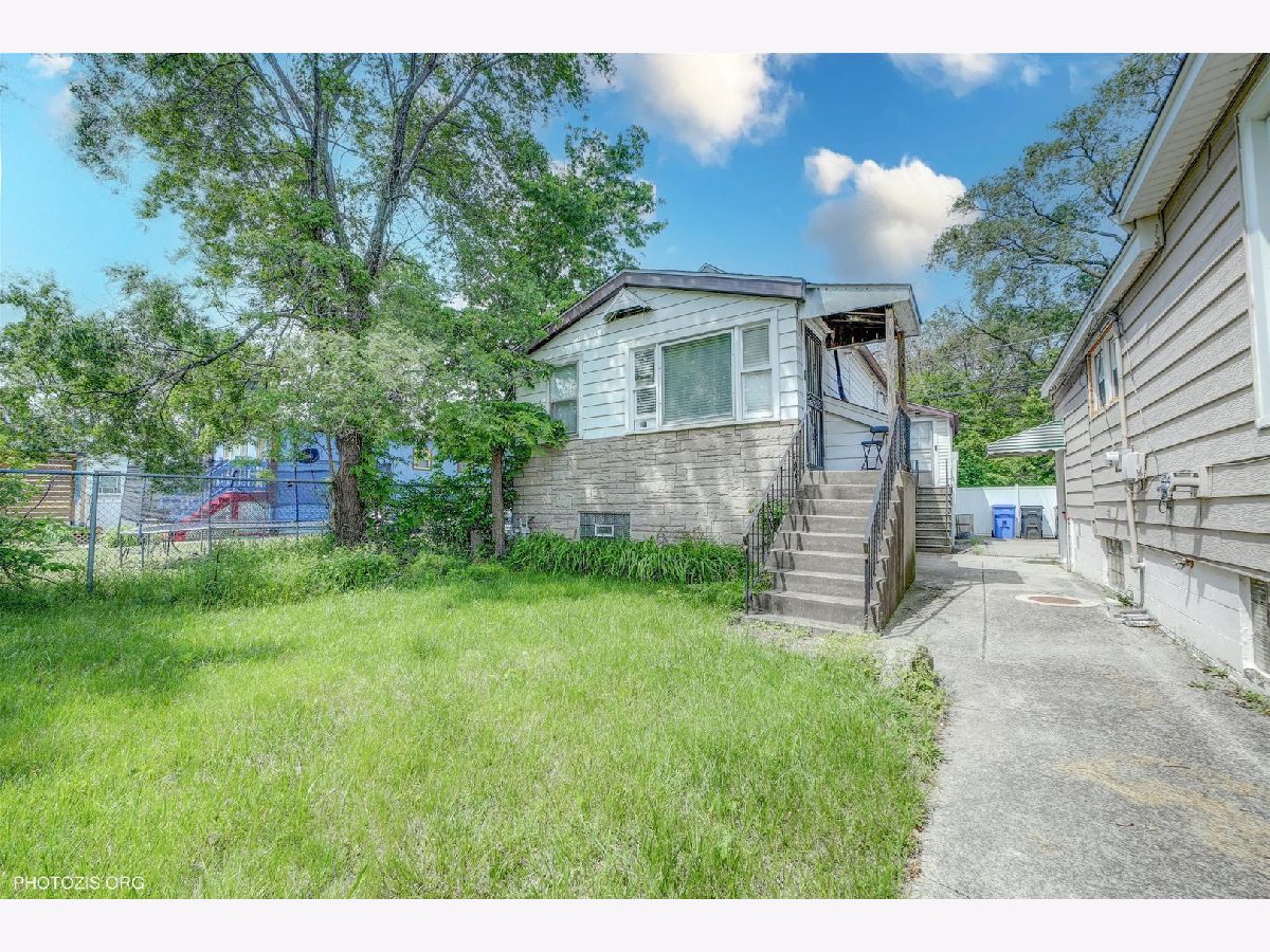  For Sale Chicago Illinois, 10002 Torrence Avenue