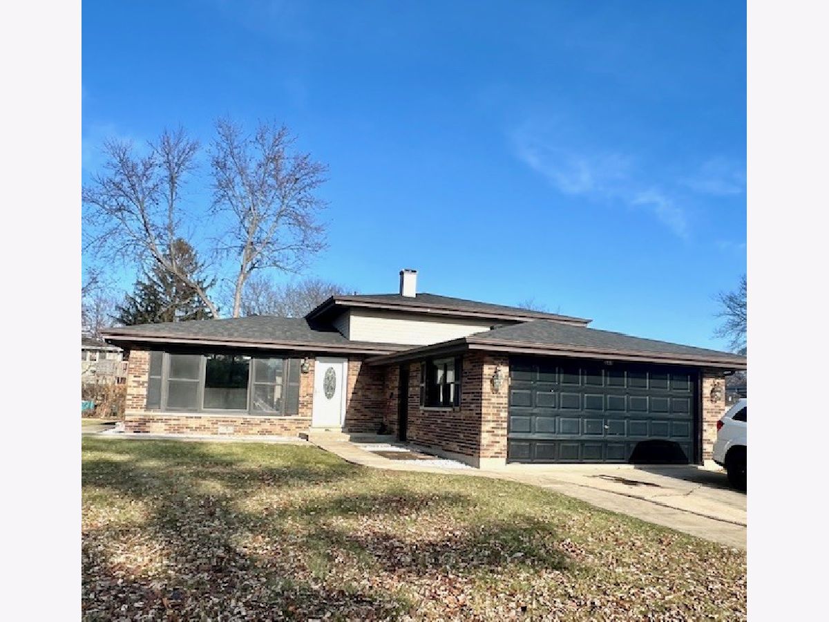 Homes For Sale Apple Orchard Bartlett Illinois, 644 Cedar Lane