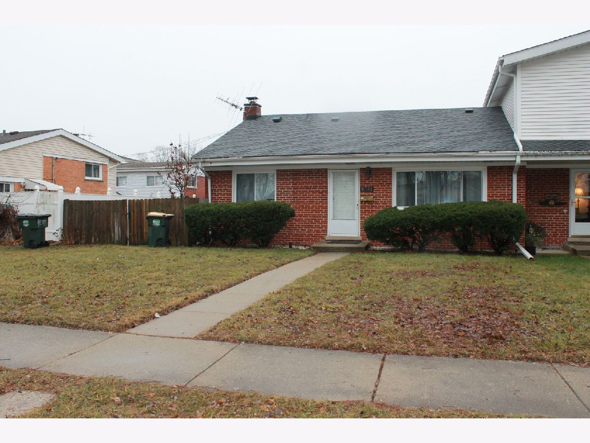  For Rent Niles Illinois, 9071 Grace