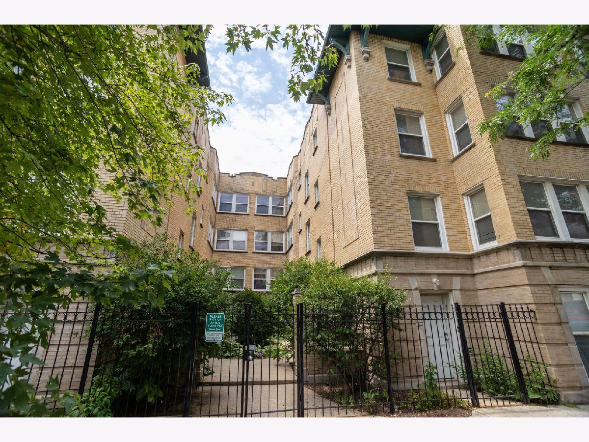  For Sale Chicago Illinois, 4750 Albany Avenue
