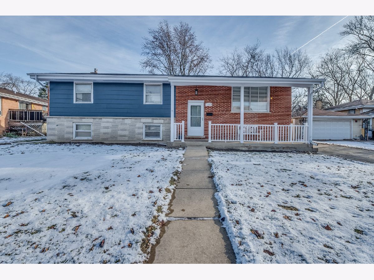  For Sale Wood Dale Illinois, 121 Addison Road