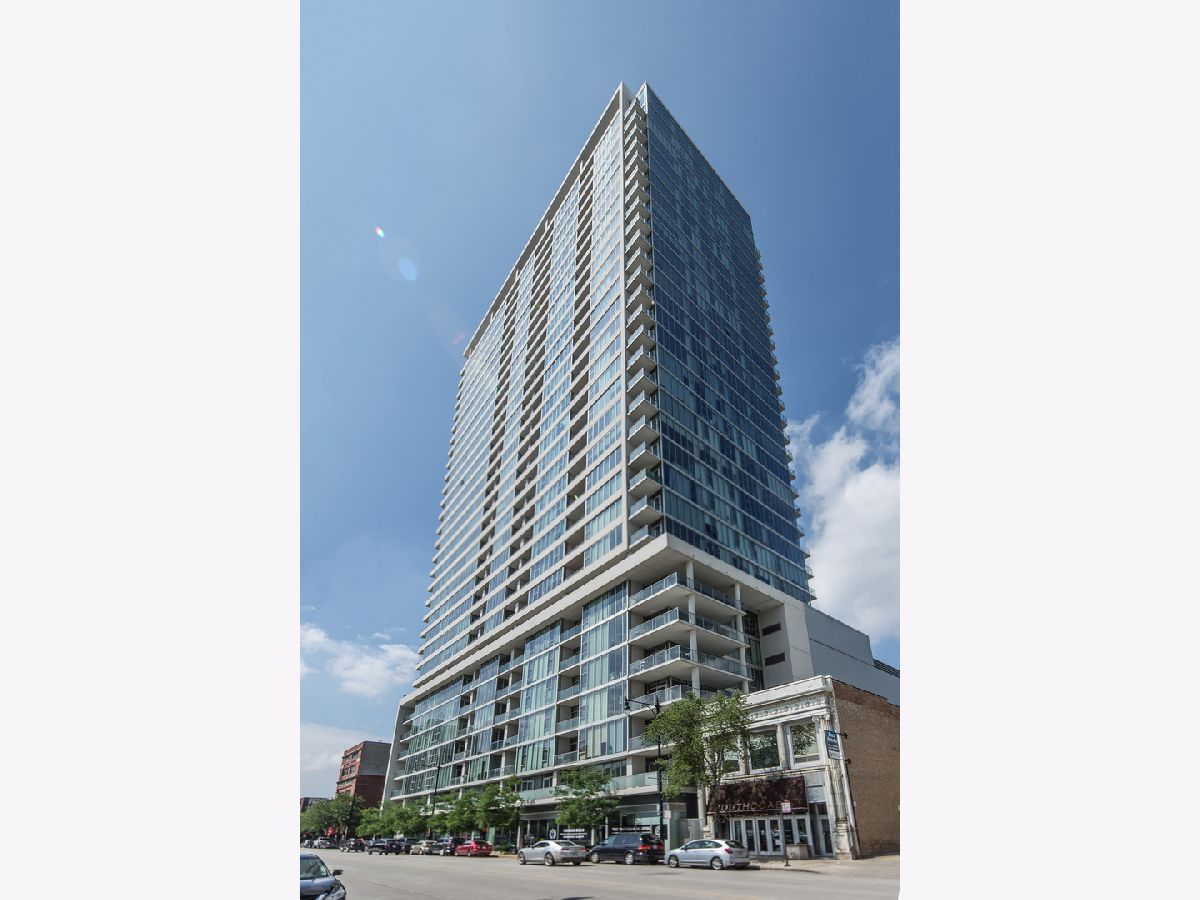  Rented Chicago Illinois, 1720 Michigan