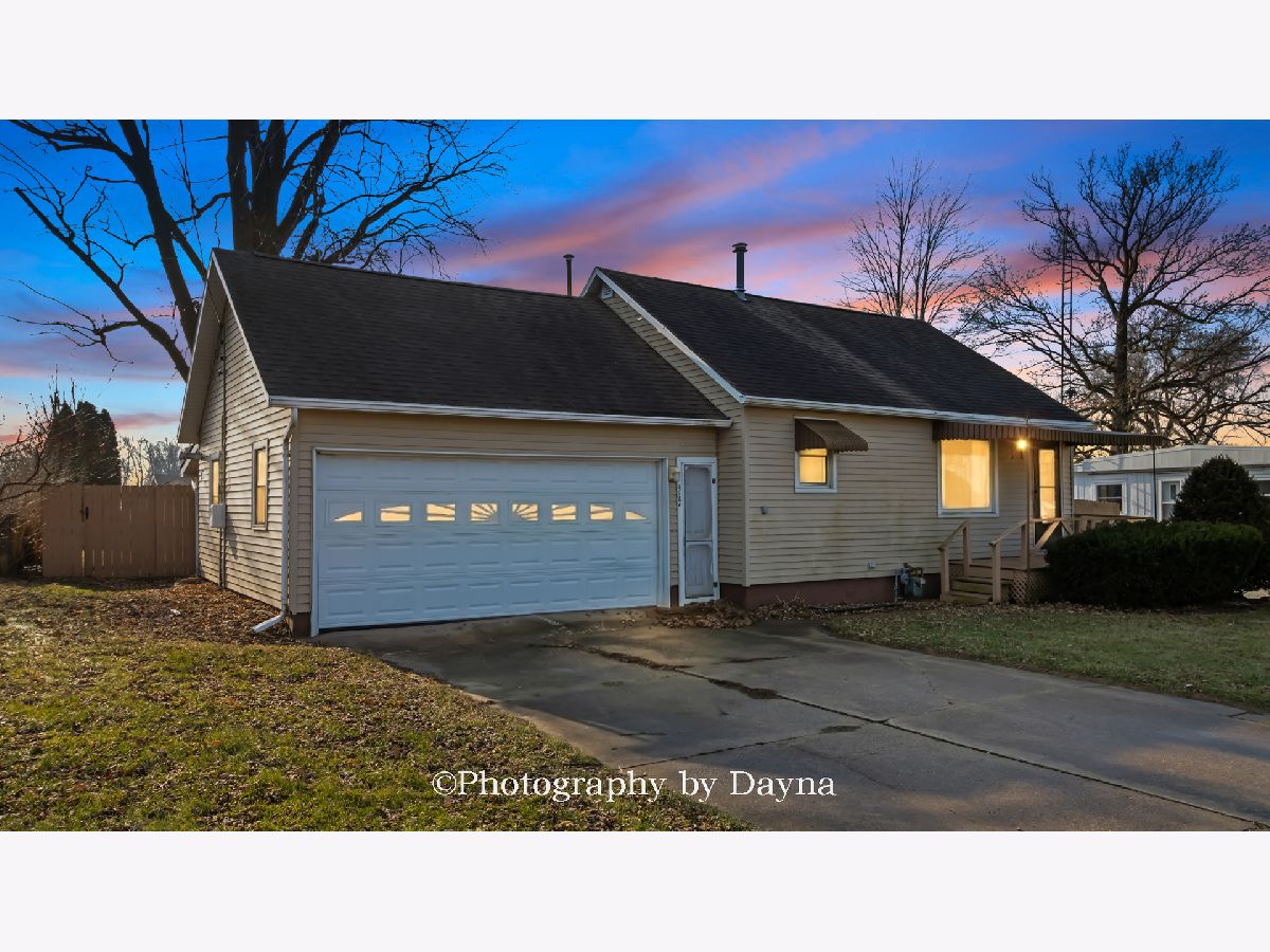  For Sale Martinton Illinois, 317 Thomas Street