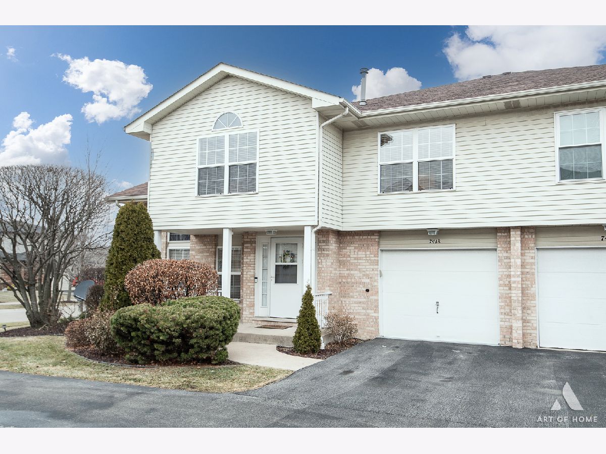  For Sale Justice Illinois, 7418 Linden Drive