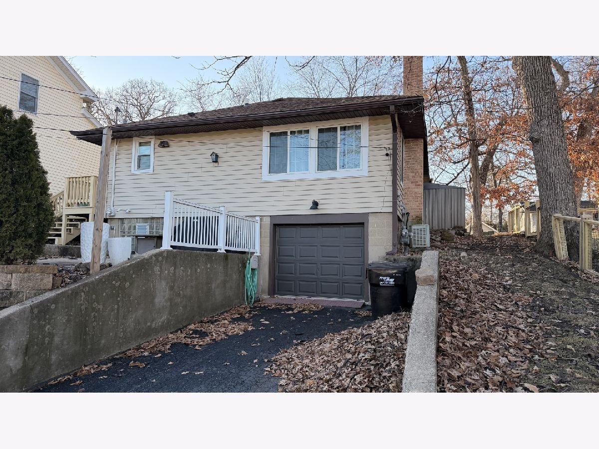  For Sale Wauconda Illinois, 28048 Hickory Lane