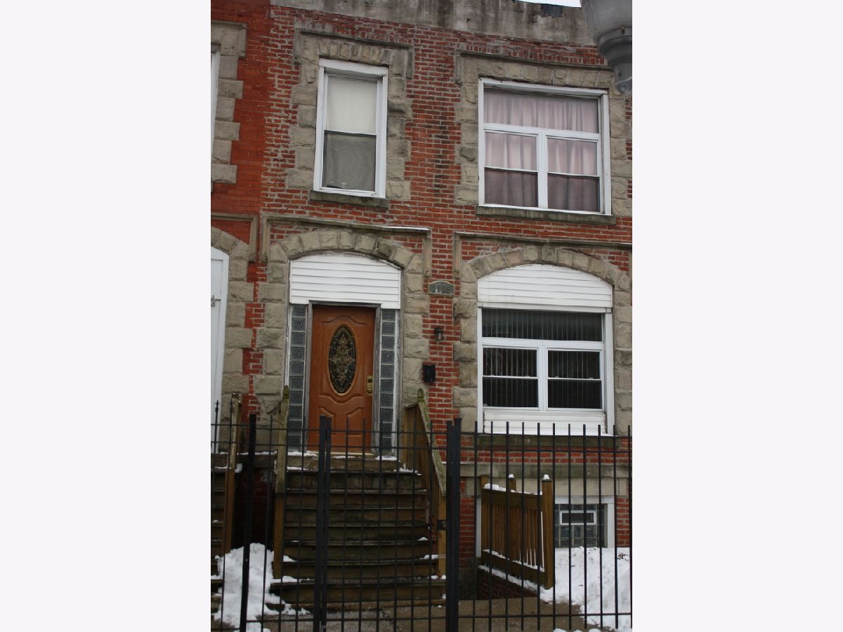  For Sale Chicago Illinois, 2935 Wilcox Street