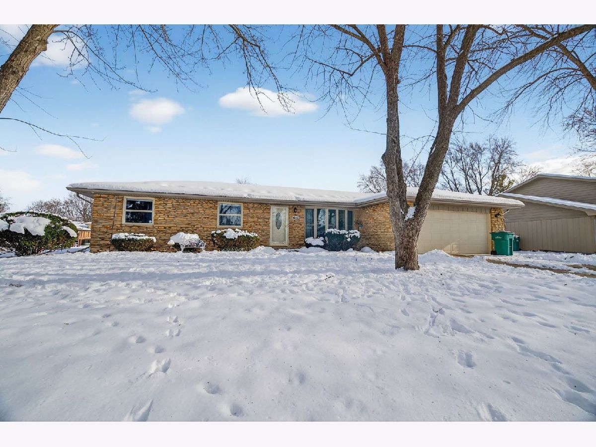  For Sale Shorewood Illinois, 616 Ca Crest Drive