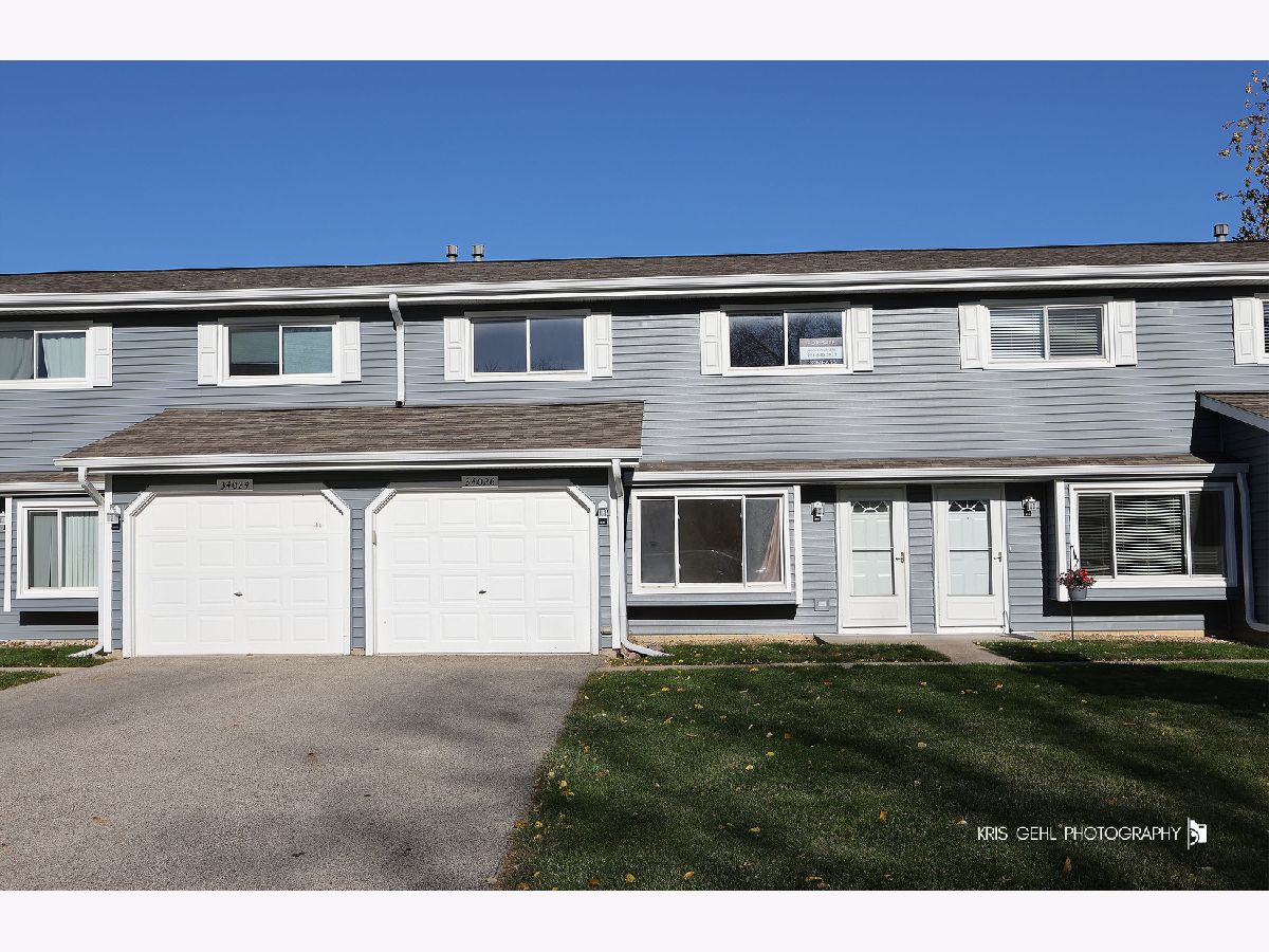  For Sale Gurnee Illinois, 34026 White Oak Lane