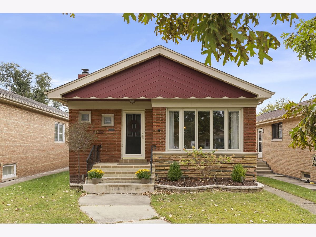 Homes & Condominiums For Sale West Beverly Chicago Illinois, 10023 Fairfield Avenue