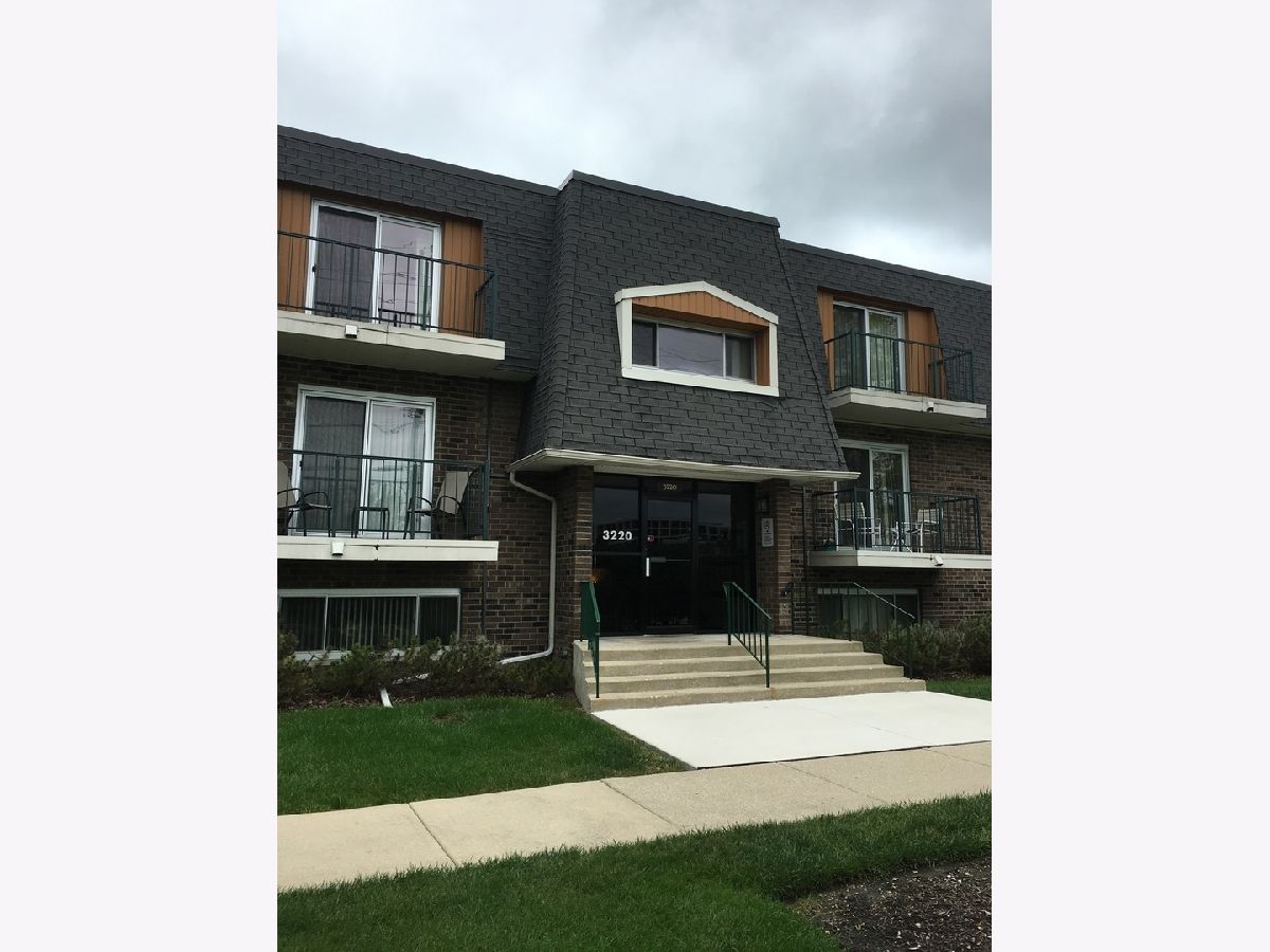  For Rent Northbrook Illinois, 3220 Sanders
