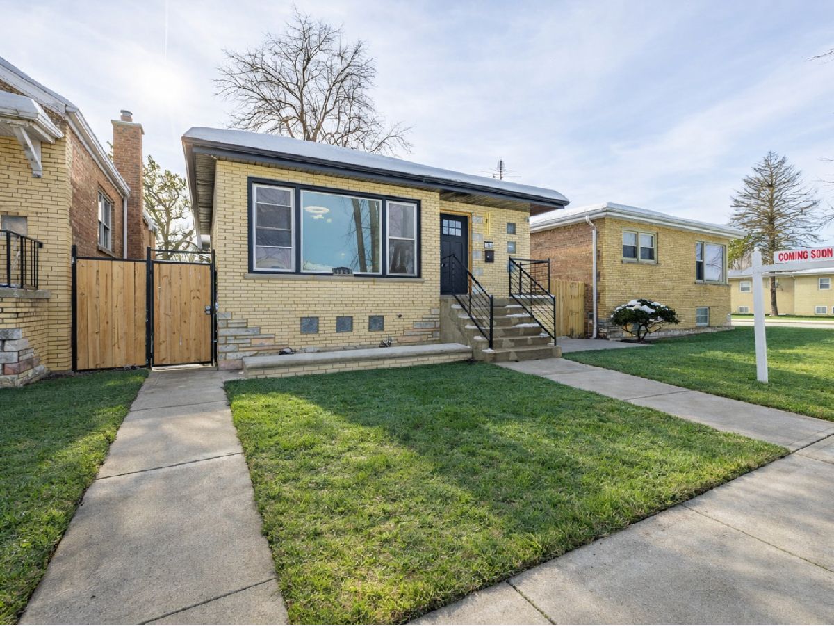  For Sale Chicago Illinois, 3053 77th Street