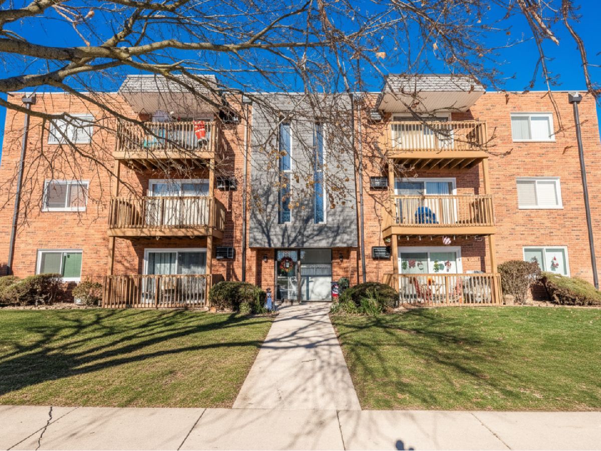  For Sale Crestwood Illinois, 5752 128th Street