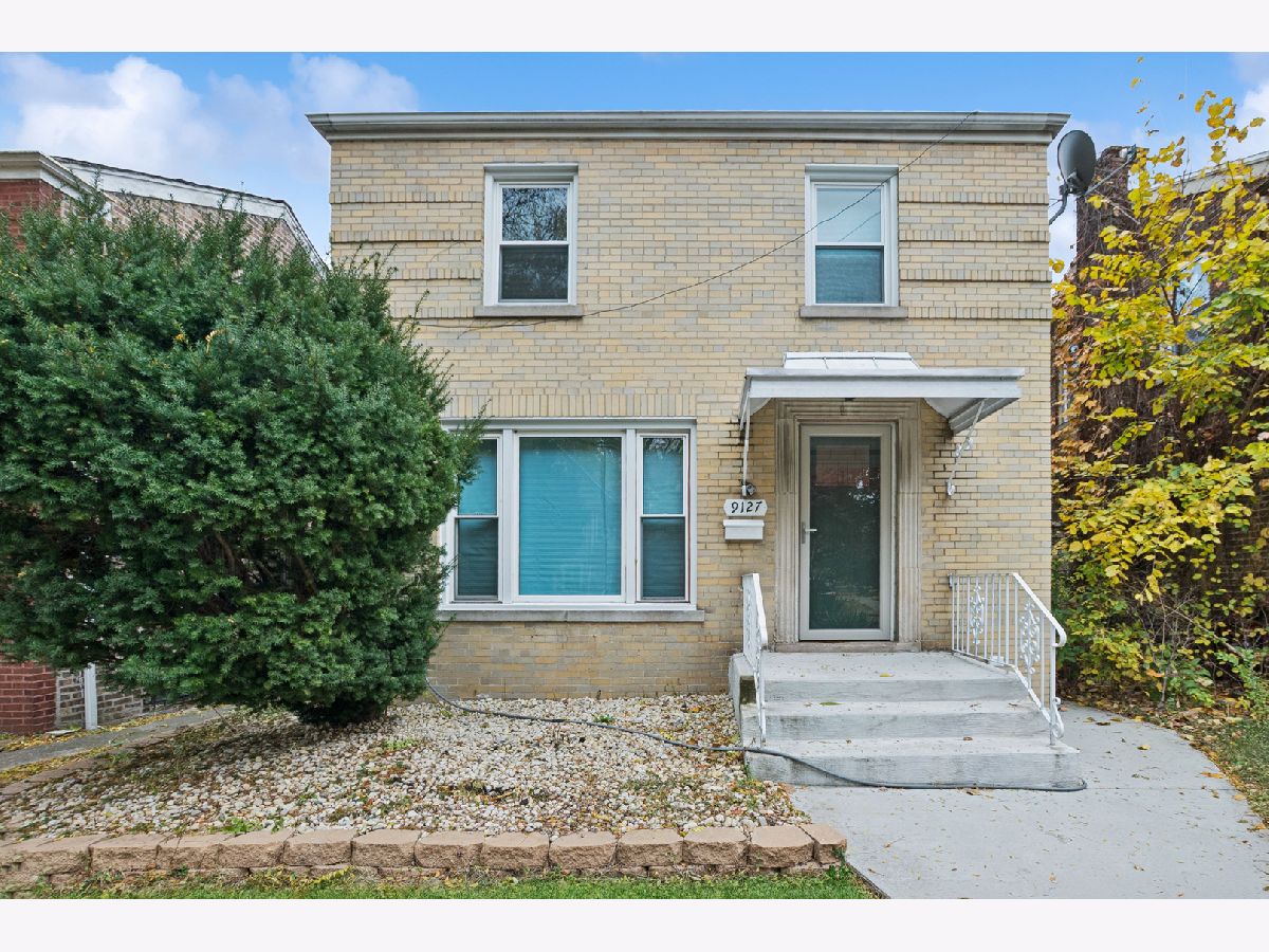  For Sale Chicago Illinois, 9127 Essex Avenue