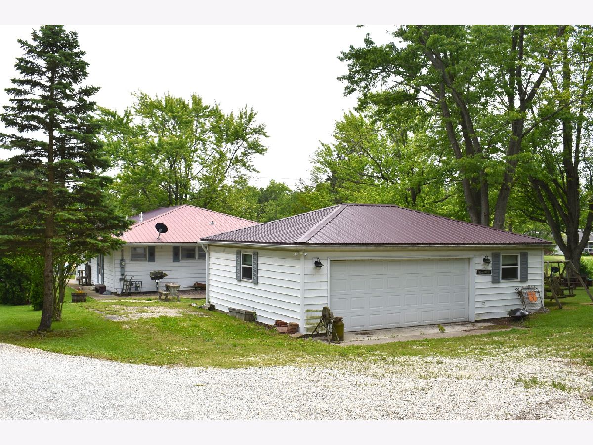  For Sale Loda Illinois, 404 Wolfe Drive