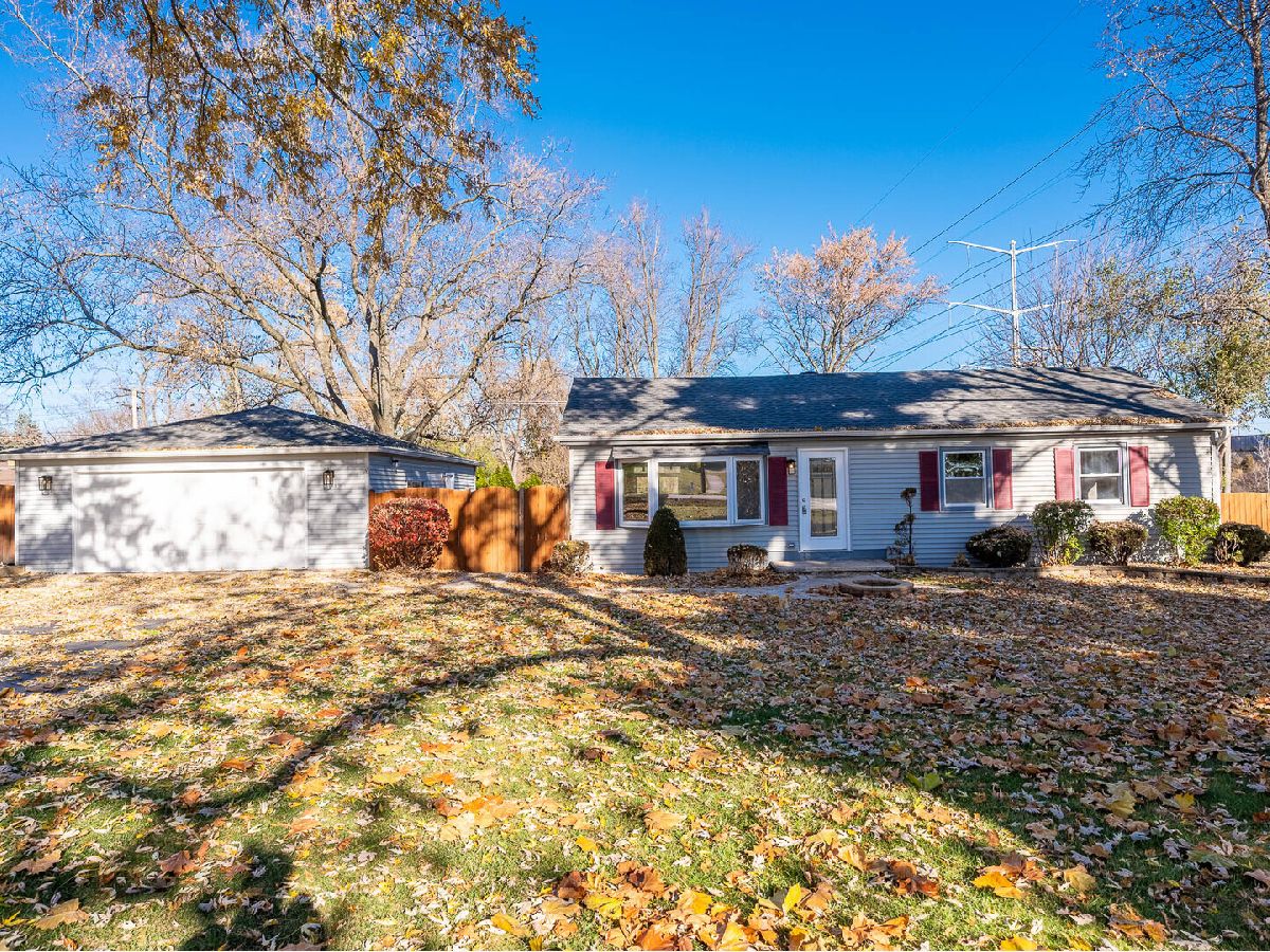  For Sale Lisle Illinois, 574 Hitchcock Avenue