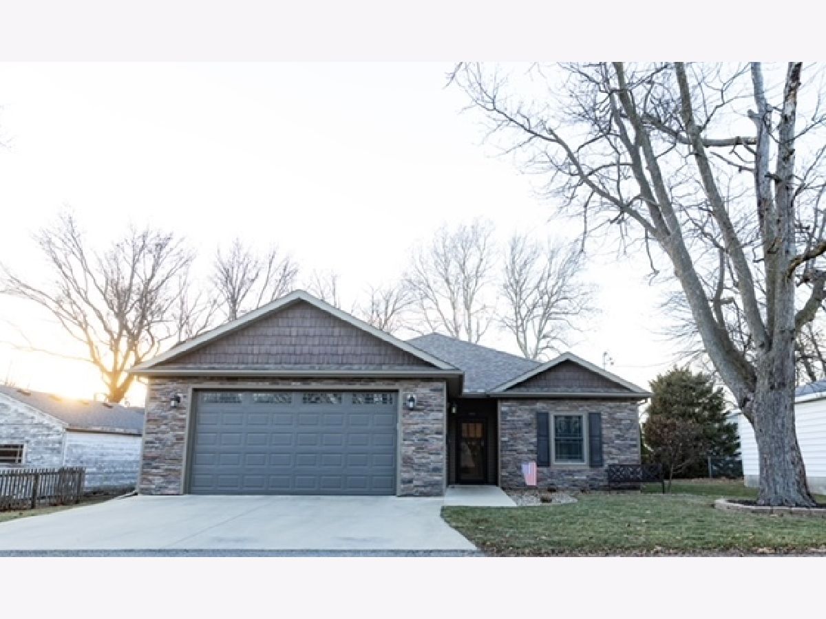  For Sale Clinton Illinois, 413 Moore Street