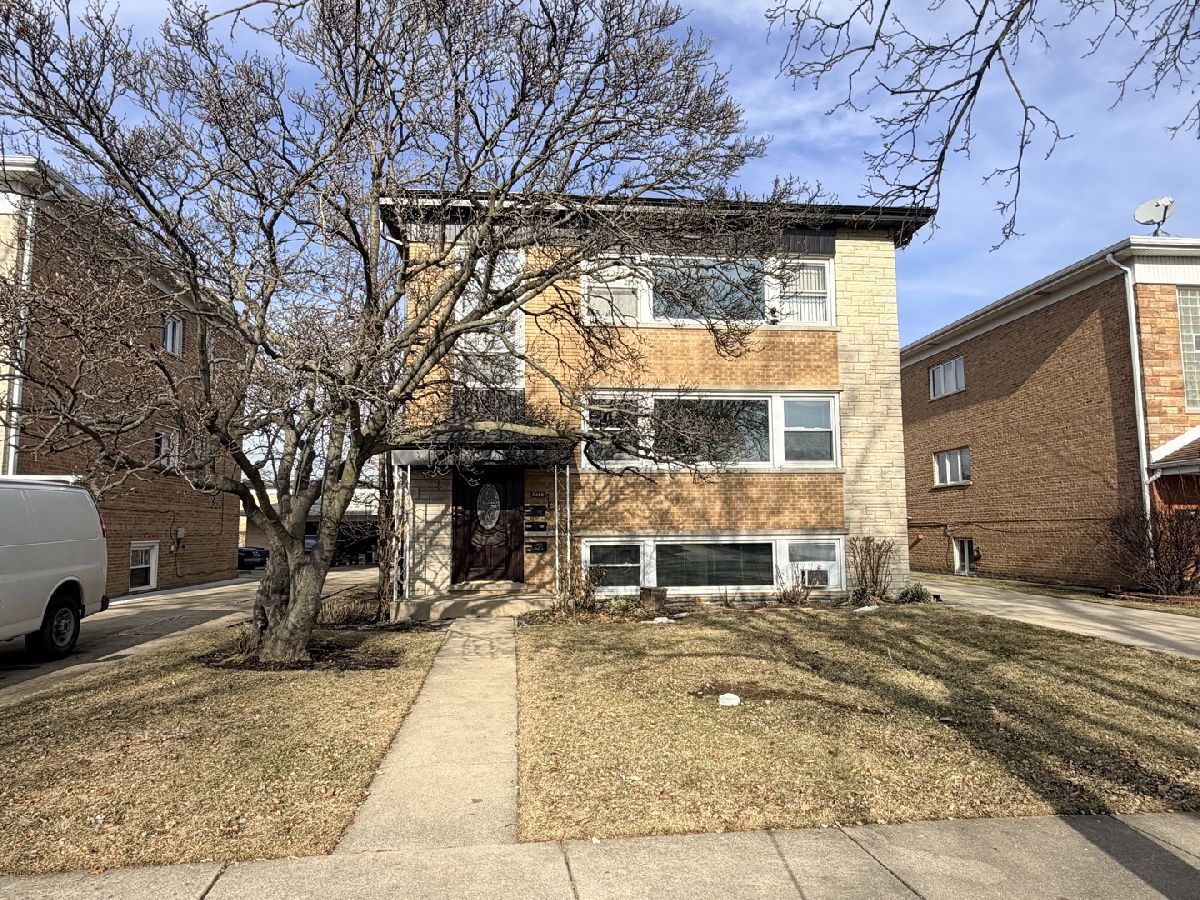  Rented Niles Illinois, 7238 Crain