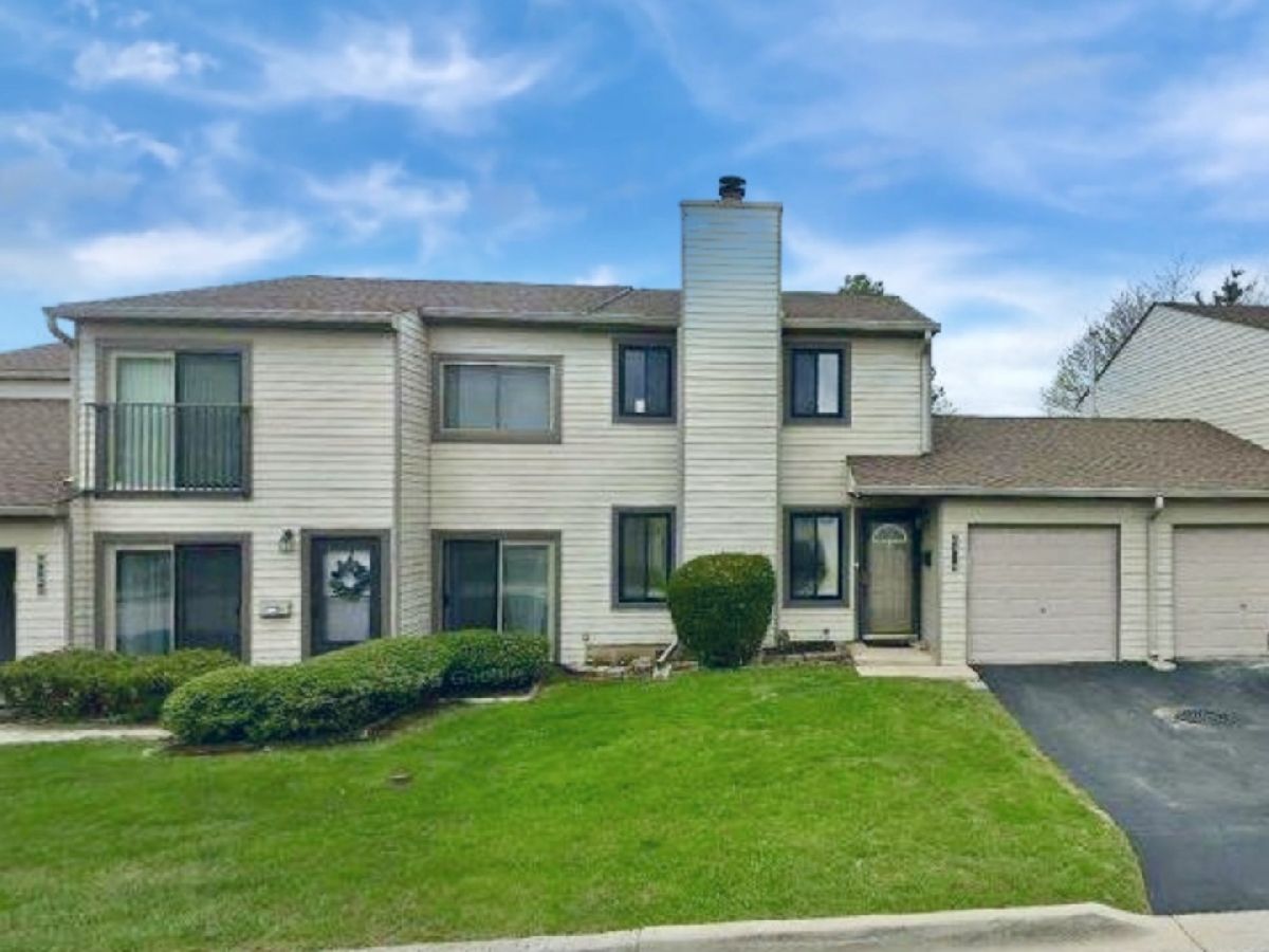  For Sale Downers Grove Illinois, 6318 Prideham Street