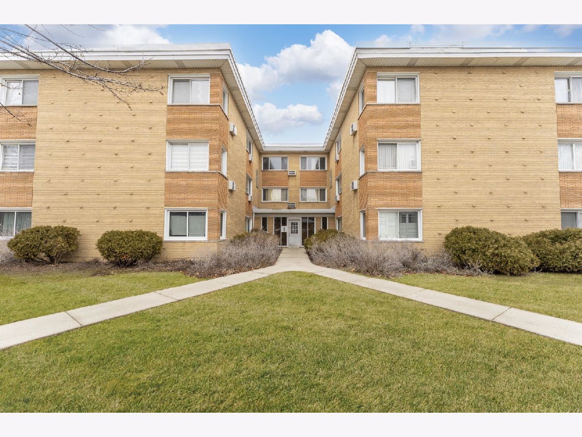  Sold Evanston Illinois, 1625 Howard