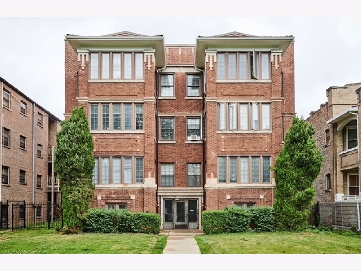 Homes & Condos & Townhomes For Rent Austin Village Chicago Illinois, 5436 Ferdinand