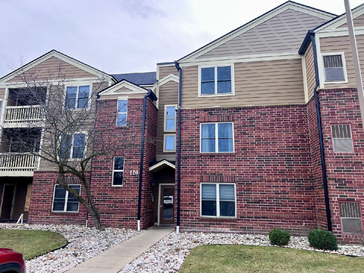  For Rent Bloomingdale Illinois, 120 Glengarry