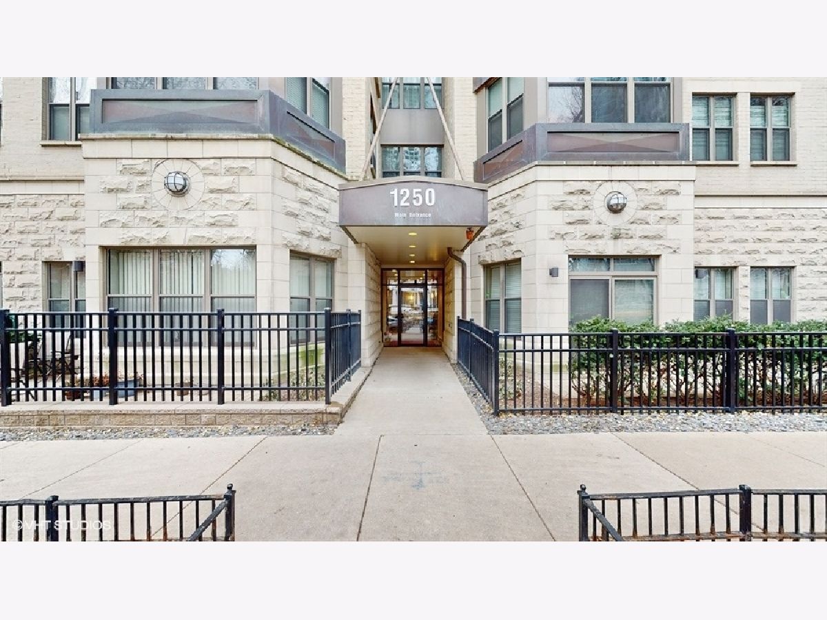  Rented Chicago Illinois, 1250 Indiana