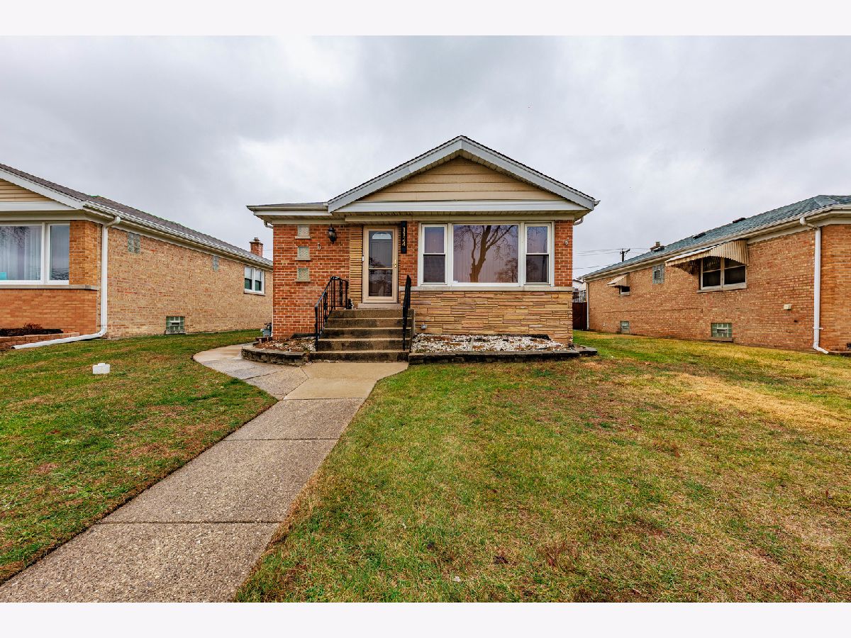  For Sale Bellwood Illinois, 1124 Linden Avenue