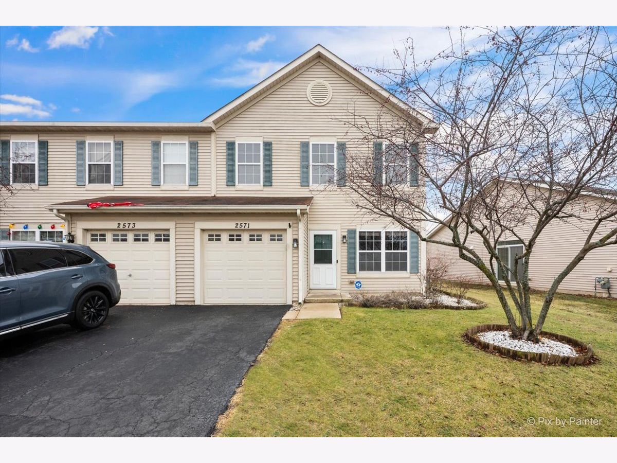  For Sale Hampshire Illinois, 2571 Ross Street