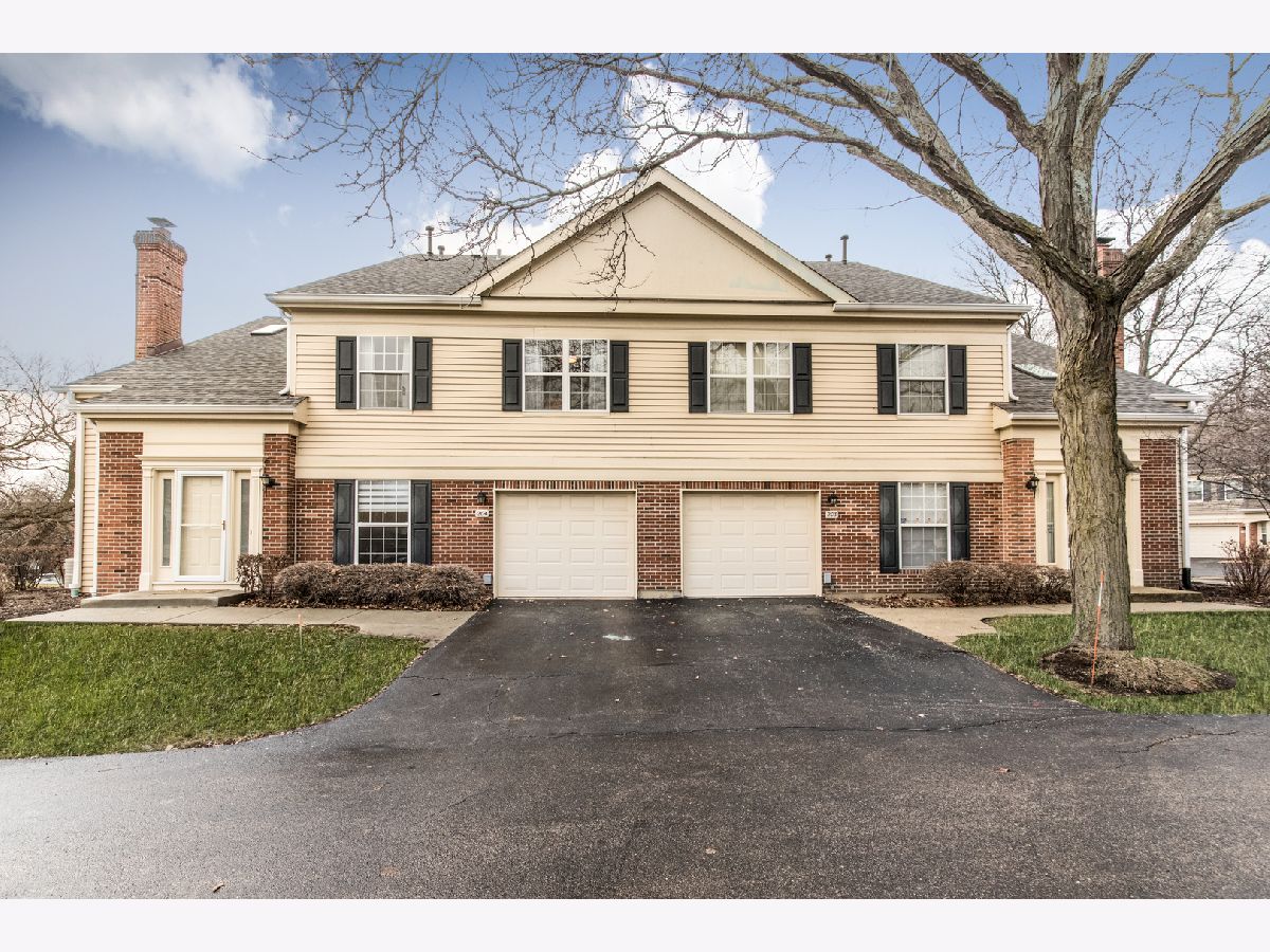 Townhomes For Sale Bent Creek Palatine Illinois, 204 Cold Spring Court