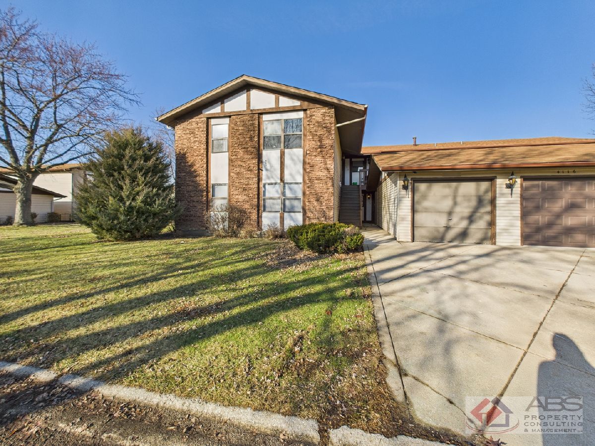  For Sale Country Club Hills Illinois, 4116 192nd Court