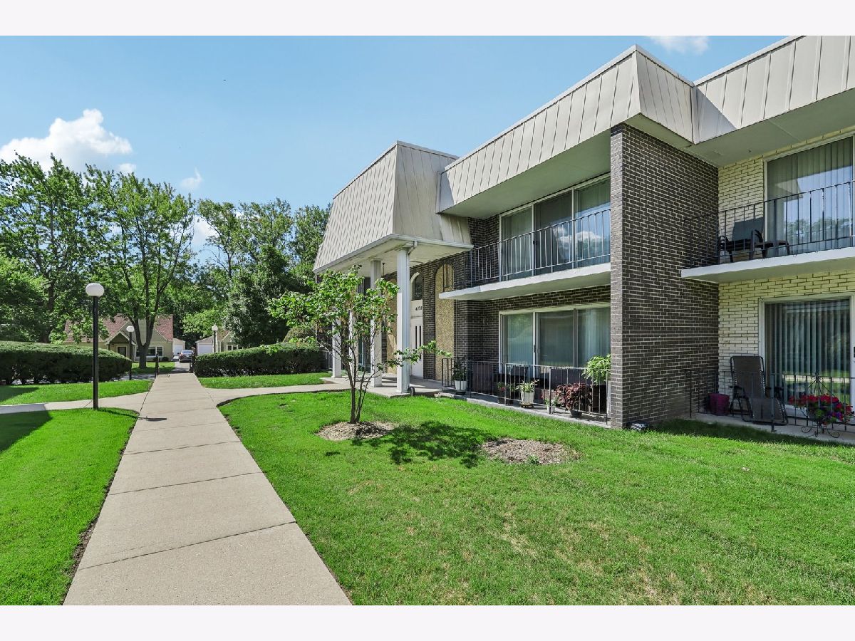 Condominiums For Sale Parkshire South Oak Lawn Illinois, 4108 99th Street
