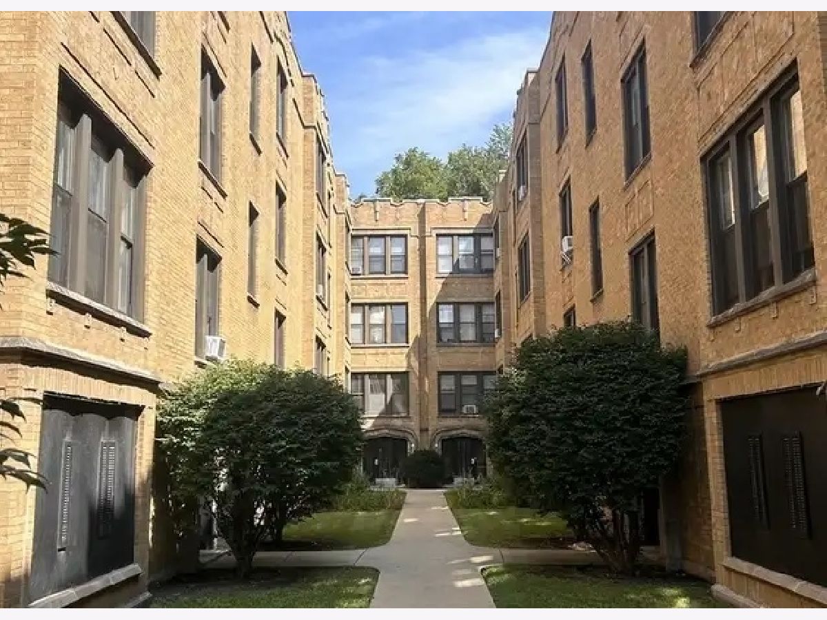  Rented Chicago Illinois, 1022 Hyde Park