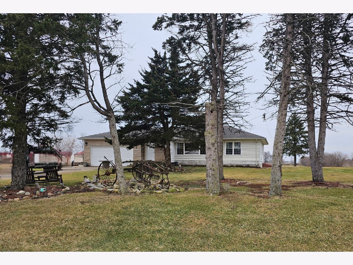  For Sale Grant Park Illinois, 17954 10500n Road